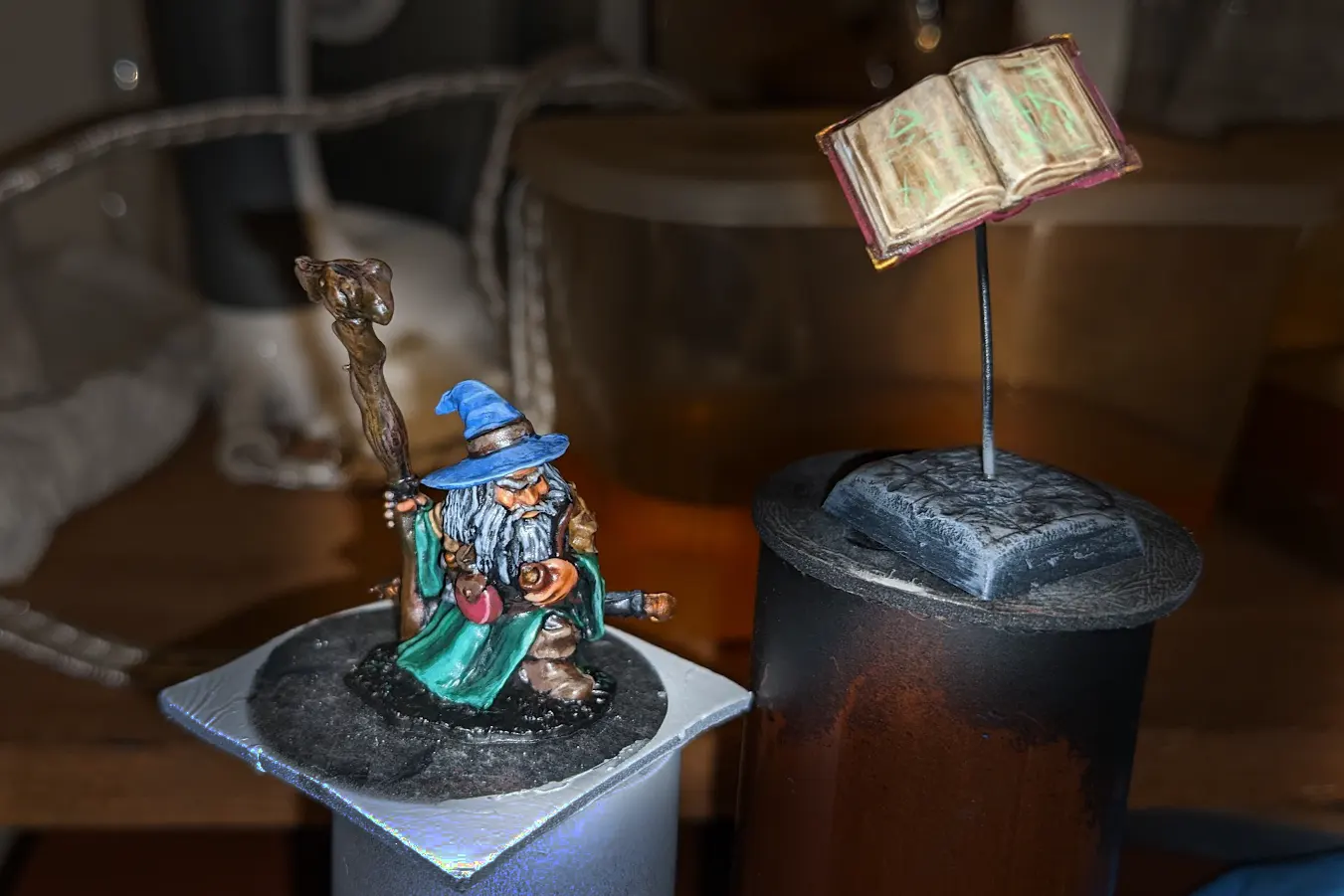 Jerymiah Snagglebark and 'Grim'